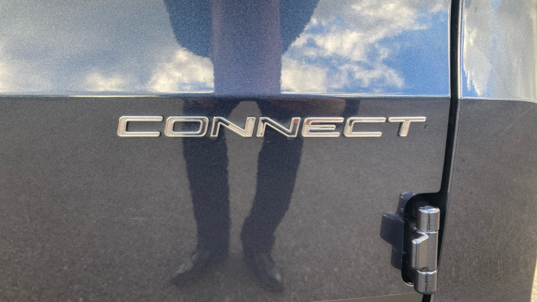 Ford Transit Connect 240 L2 Diesel 2.0 EcoBlue 122ps Limited Van Auto